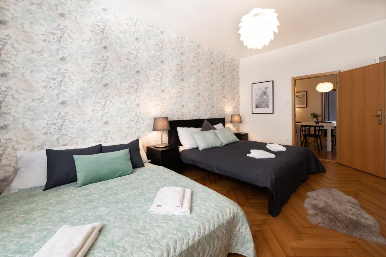 Luxury Apartment In Prime Location Prague Exterior photo