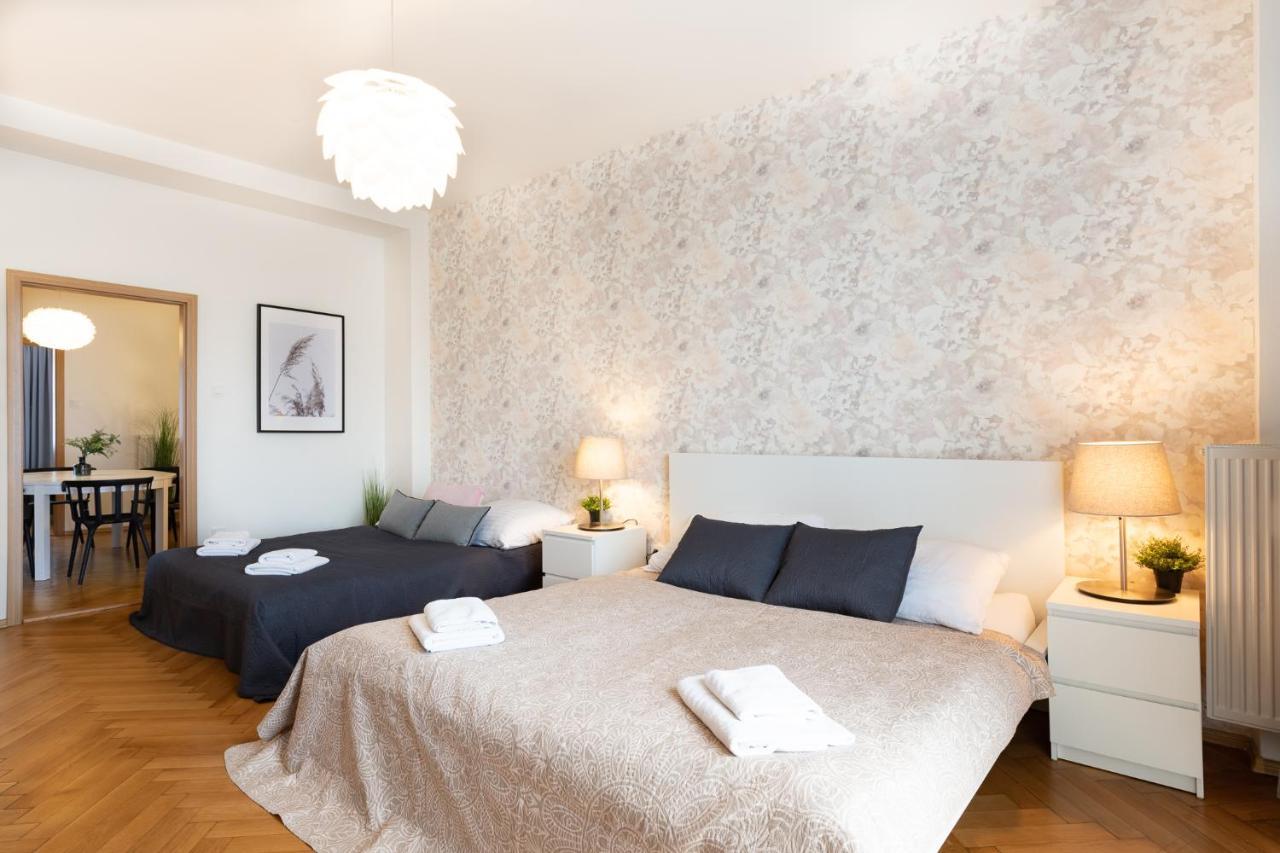 Luxury Apartment In Prime Location Prague Exterior photo